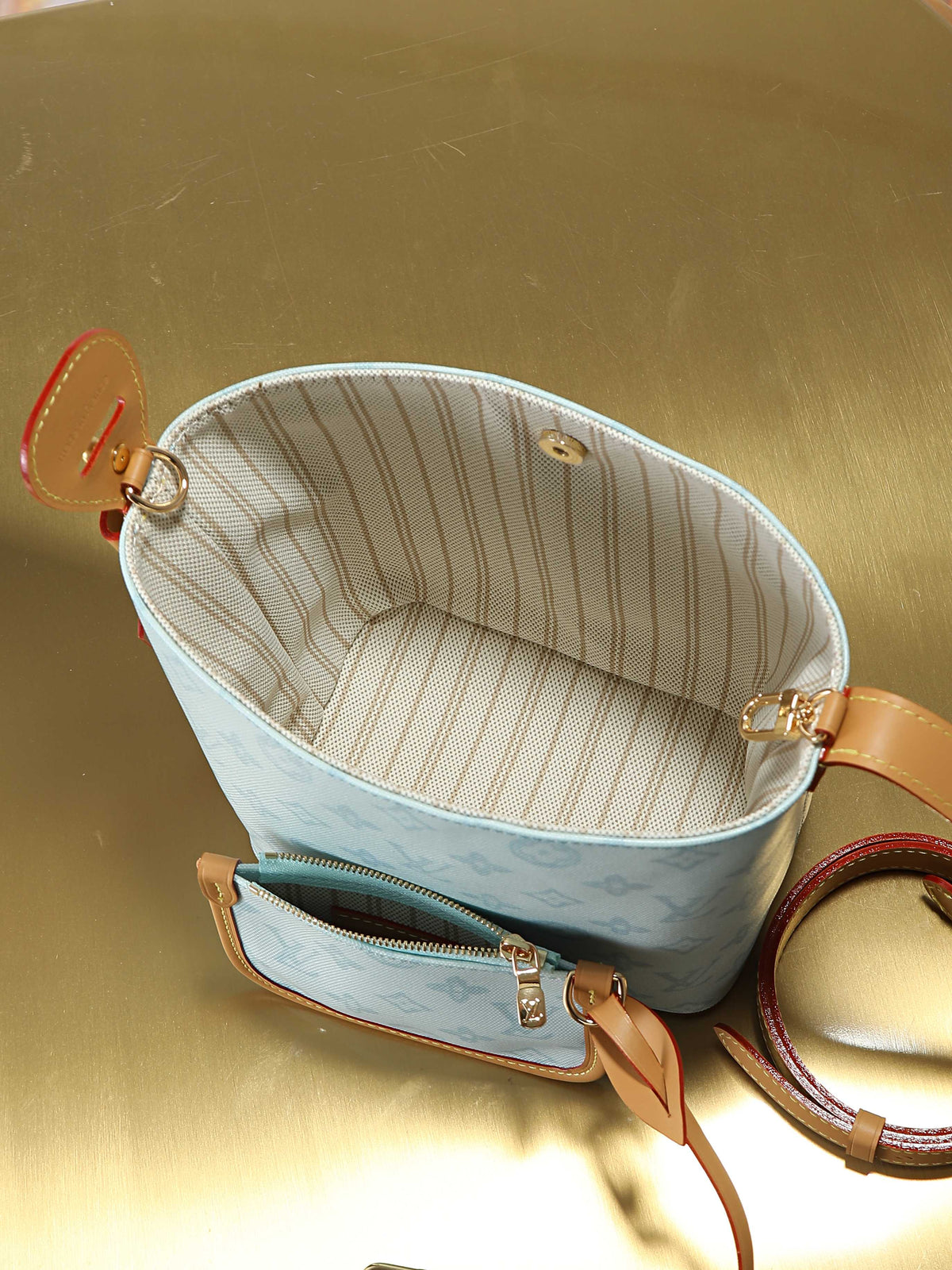 2026 Classic Everyday Bag-261072