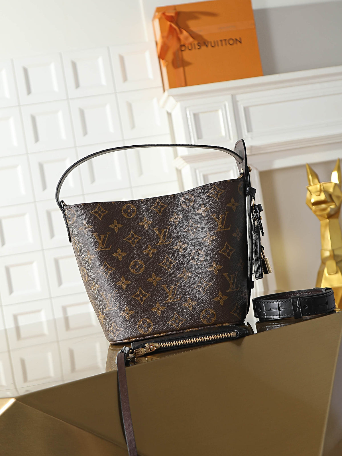 2026 Classic Everyday Bag-261074