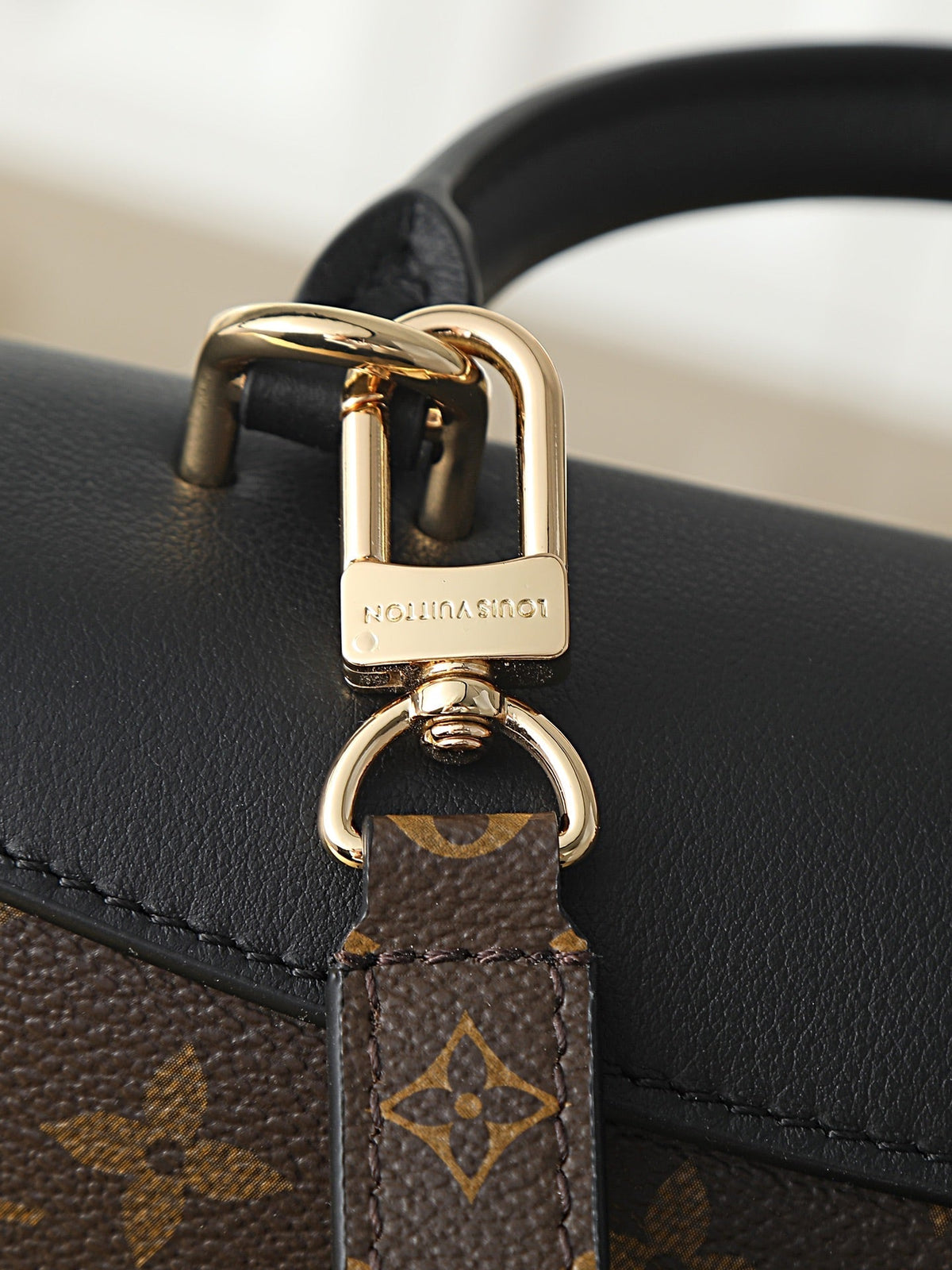 2026 Classic Everyday Bag-261080