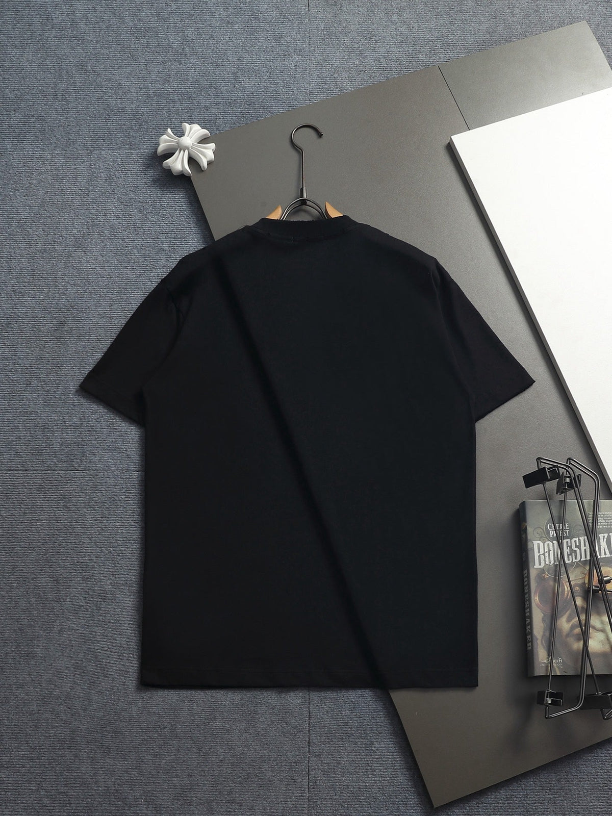 Classic T-shirt-495