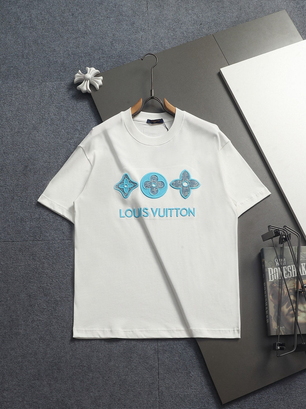 Classic T-shirt-496