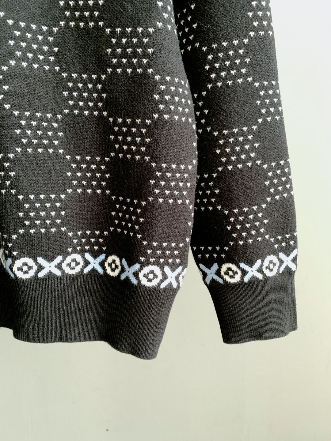 Classic Fashion Sweater-1157