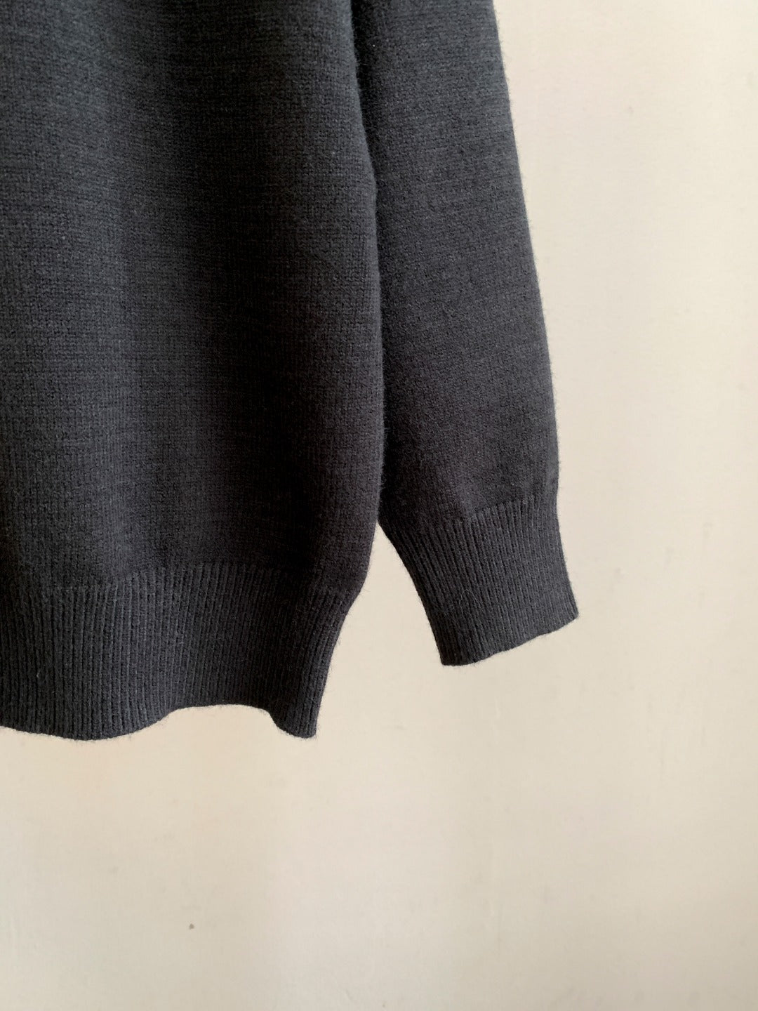 Classic Fashion Sweater-1148