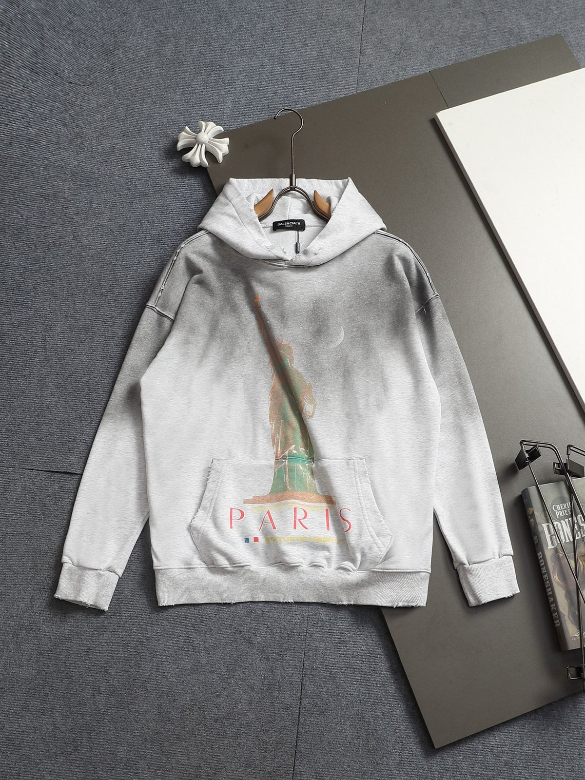 Classic Fit Hoodie-1113