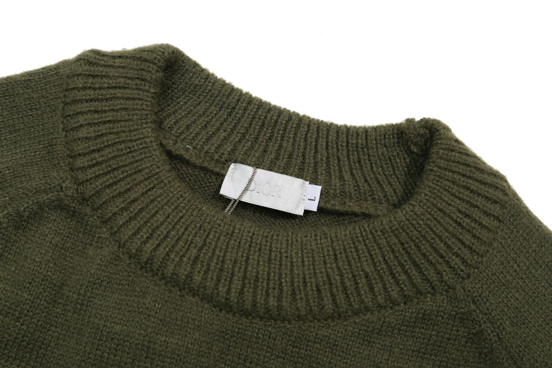 Classic Fashion Sweater-1410